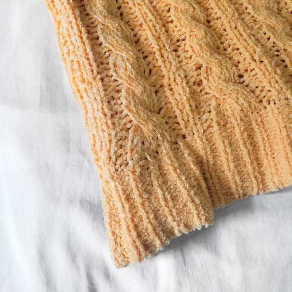 American Eagle Impossibly Soft Cable Knit Sweater - Picture 4 of 4